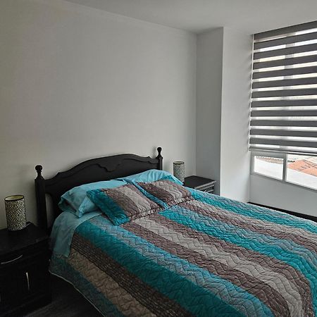 Hermoso departamento, céntrico y tranquilo Quito Esterno foto