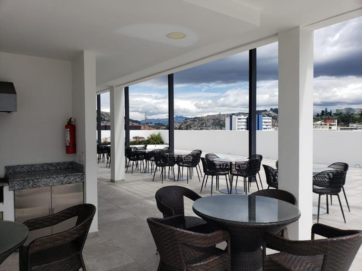 Hermoso departamento, céntrico y tranquilo Quito Esterno foto