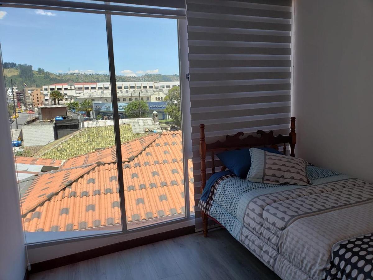 Hermoso departamento, céntrico y tranquilo Quito Esterno foto